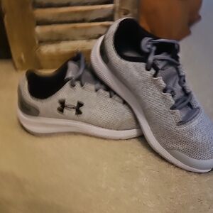 Under Armour Light Gray Sneakers
